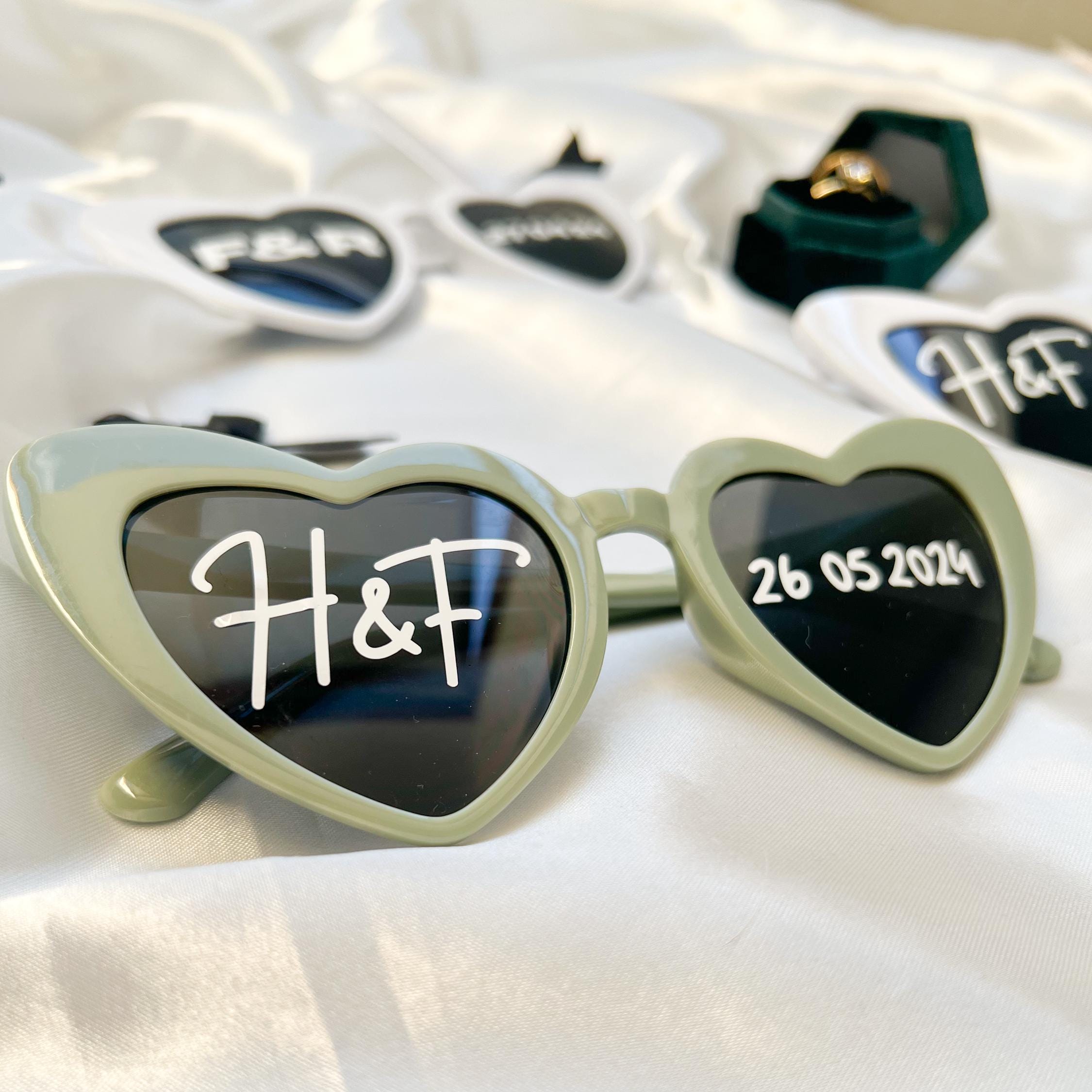 Personalisierte Herz-Sonnenbrillen